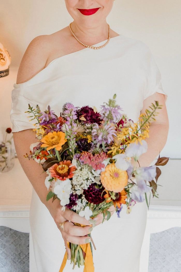 bouquet de la mariée de fleurs sauvavege mariage 